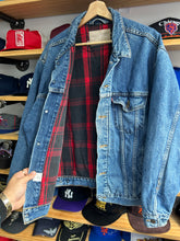 Load image into Gallery viewer, Vintage Levi’s Made in USA Buffalo Plaid Lined Denim Trucket Jacket XL
