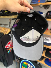 Load image into Gallery viewer, Vintage New Jersey Devils 1995 Stanley Cup Champions Snapback
