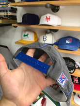Load image into Gallery viewer, Deadstock Vintage University Of Florida Gators The Game Snapback
