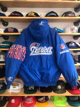 Load image into Gallery viewer, Vintage Logo Athletic New England Patriots Sharktooth Puffer Jacket Size Medium
