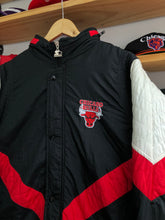 Load image into Gallery viewer, Vintage Starter Chicago Bulls Zip Up Puffer Jacket Size Large
