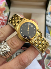 Load image into Gallery viewer, Vintage GUCCI 5400M Gold Diamond Dial Men’s Dress Quartz Watch w/ Box
