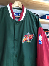 Load image into Gallery viewer, Vintage Pro Player Seattle Supersonics Snap Button Lightweight Bomber Jacket Size Medium
