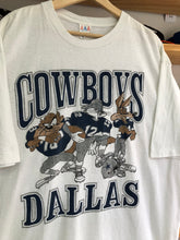 Load image into Gallery viewer, Vintage Dallas Cowboys Looney Tunes Cartoon Tee Size XL
