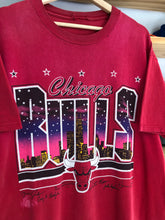 Load image into Gallery viewer, Vintage Chicago Bulls Skyline Tee Size Laege

