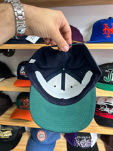 Load image into Gallery viewer, Vintage 1996 New York Yankees World Series Champions SnapBack
