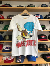 Load image into Gallery viewer, Vintage 1989 Looney Tunes Wile E. Coyote Super Genius Tee Size Medium
