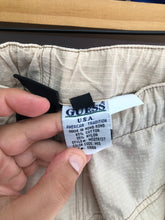 Load image into Gallery viewer, Vintage Guess Jeans Nylon RipStop Style Cargo Pants Size Medium
