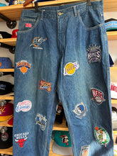Load image into Gallery viewer, Vintage Y2K UNK NBA Patch Denim size 34
