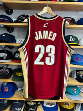 Load image into Gallery viewer, Vintage Nike Rookie Cleveland Cavaliers LeBron James Swingman Jersey Large
