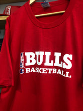 Load image into Gallery viewer, Vintage Champion Chicago Bulls Warm Up Tee Size XL
