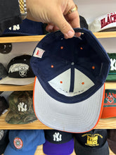 Load image into Gallery viewer, Vintage New York Islanders Wave SnapBack
