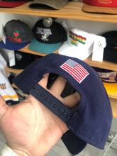 Load image into Gallery viewer, 2000s New Era Team USA World Baseball Classic Snapback
