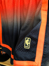 Load image into Gallery viewer, Mitchell &amp; Ness New York Knicks Latrell Sprewell Hardwood Classics Gradient Set Size XL

