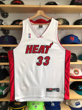 Load image into Gallery viewer, Vintage Nike Miami Heat Alonzo Mourning Authentic Jersey Size 52/2XL
