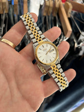 Load image into Gallery viewer, Vintage 1991 Seiko Two Tone Day Date Fluted Bezel Jubilee “American Pyscho” Quartz Watch
