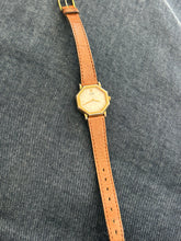 Load image into Gallery viewer, Vintage 1991 Seiko Ladies Octagon Quartz Watch
