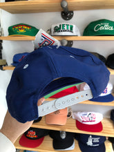 Load image into Gallery viewer, Deadstock Vintage Logo 7 New England Patriots Plain Logo Snapback

