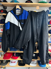 Load image into Gallery viewer, Vintage 90s Reebok Full Windbreaker Set XL
