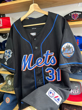 Load image into Gallery viewer, Vintage 2000 Majestic New York Mets Mike Piazza Jersey XL
