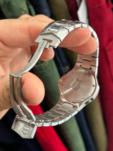 Load image into Gallery viewer, Vintage 1990s TAG HEUER Kirium Professional 200M Quartz Watch
