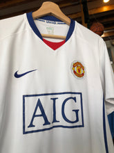 Load image into Gallery viewer, Vintage Nike Manchester United Jersey Size Medium
