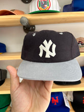 Load image into Gallery viewer, Vintage Yankees Black / Silver Custom Leather Strapback Hat
