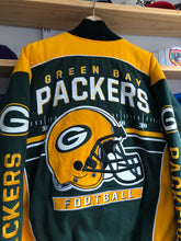 Load image into Gallery viewer, 2010s G-III NFL Green Bay Packers Football Field Bomber Jacket Size Large
