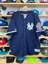 Load image into Gallery viewer, Vintage Majestic New York Yankees 1996 World Series Patch Batting Jersey 2XL
