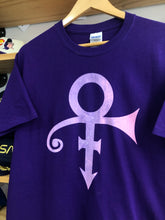 Load image into Gallery viewer, Vintage 2000s Prince Logo Tee Size Large
