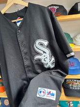 Load image into Gallery viewer, Vintage Majestic Chicago White Sox Blank Jersey XL
