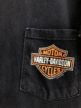 Load image into Gallery viewer, Vintage 2003 Harley Davidson Mantako,MN Pocket Tee Size Medium
