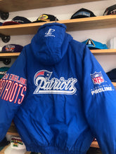 Load image into Gallery viewer, Vintage Logo Athletic New England Patriots Sharktooth Puffer Jacket Size Medium
