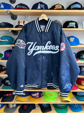 Load image into Gallery viewer, Vintage Majestic 2001 New York Yankees World Series Patch Dugout Jacket 2XL
