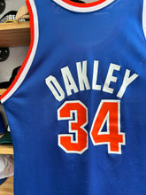Load image into Gallery viewer, Vintage Champion New York Knicks Charles Oakley 40 Medium

