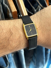 Load image into Gallery viewer, Vintage 1988 Citizen 25MM Black Dial Quartz Tank w/ Box
