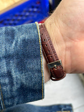 Load image into Gallery viewer, Vintage 1940s Hamilton 14KGF Hand Wind Watch
