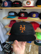 Load image into Gallery viewer, Vintage New York Mets Plain Logo Sharp Promo Snapback
