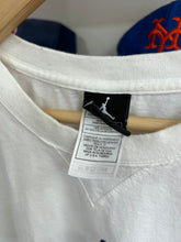 Load image into Gallery viewer, Vintage 1999 Jordan Nike Derek Jeter Skyline Tee XL
