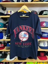 Load image into Gallery viewer, Vintage 1997 Nutmeg New York Yankees Tee XL

