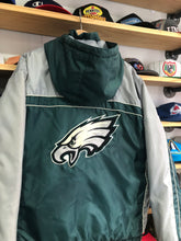 Load image into Gallery viewer, Vintage NFL Philadelphia Eagles Puffer Jacket Size Large
