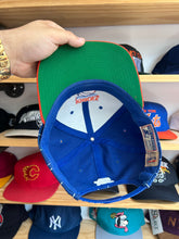 Load image into Gallery viewer, Vintage Starter 80s New York Knicks Pinstripe Old Logo SnapBack
