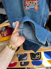 Load image into Gallery viewer, Vintage Y2K UNK NBA Patch Denim size 34
