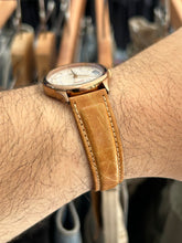 Load image into Gallery viewer, Vintage 1987 Seiko Rose Gold Day / Date Scythe Quartz Watch
