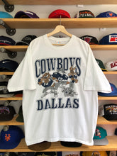 Load image into Gallery viewer, Vintage Dallas Cowboys Looney Tunes Cartoon Tee Size XL
