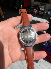 Load image into Gallery viewer, Vintage 1977 Timex Marlin Hand Wind Gradient Dial Day / Date Watch

