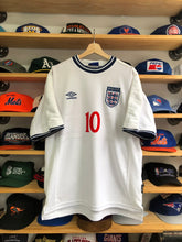 Load image into Gallery viewer, Vintage 1999-2001 Umbro England Michael Owen Jersey Size XL
