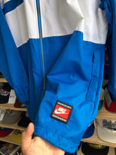 Load image into Gallery viewer, Vintage Nike Fishtail Style Windbreaker Parka Size M/L
