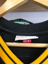 Load image into Gallery viewer, Mitchell &amp; Ness Pittsburgh Pirates Willie Stargell Jersey Size Medium
