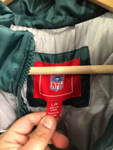 Load image into Gallery viewer, Vintage NFL Philadelphia Eagles Puffer Jacket Size Large
